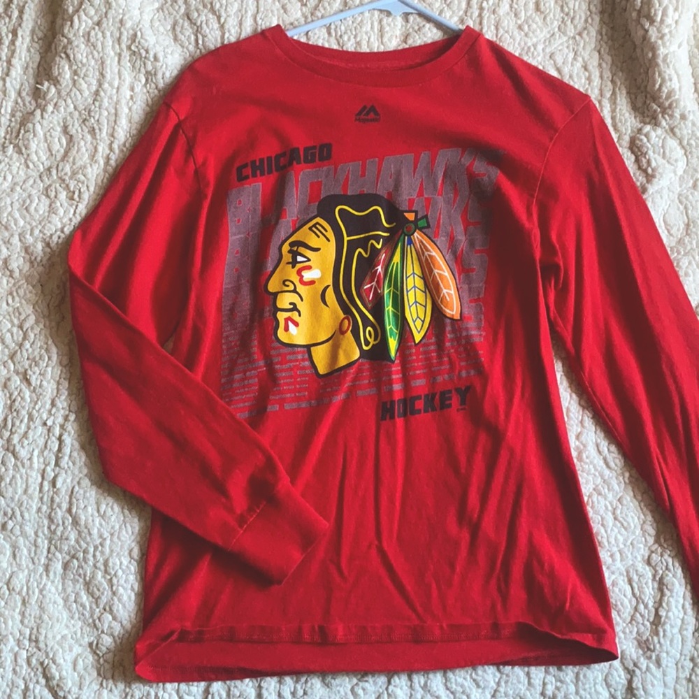 Blackhawks long sleeve tee